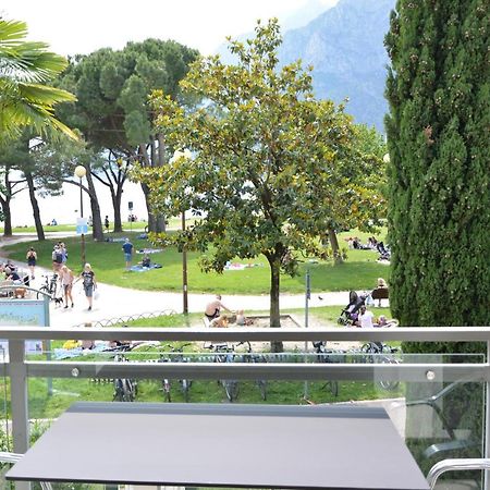 Terrazza Sul Lago Riva del Garda Exteriér fotografie