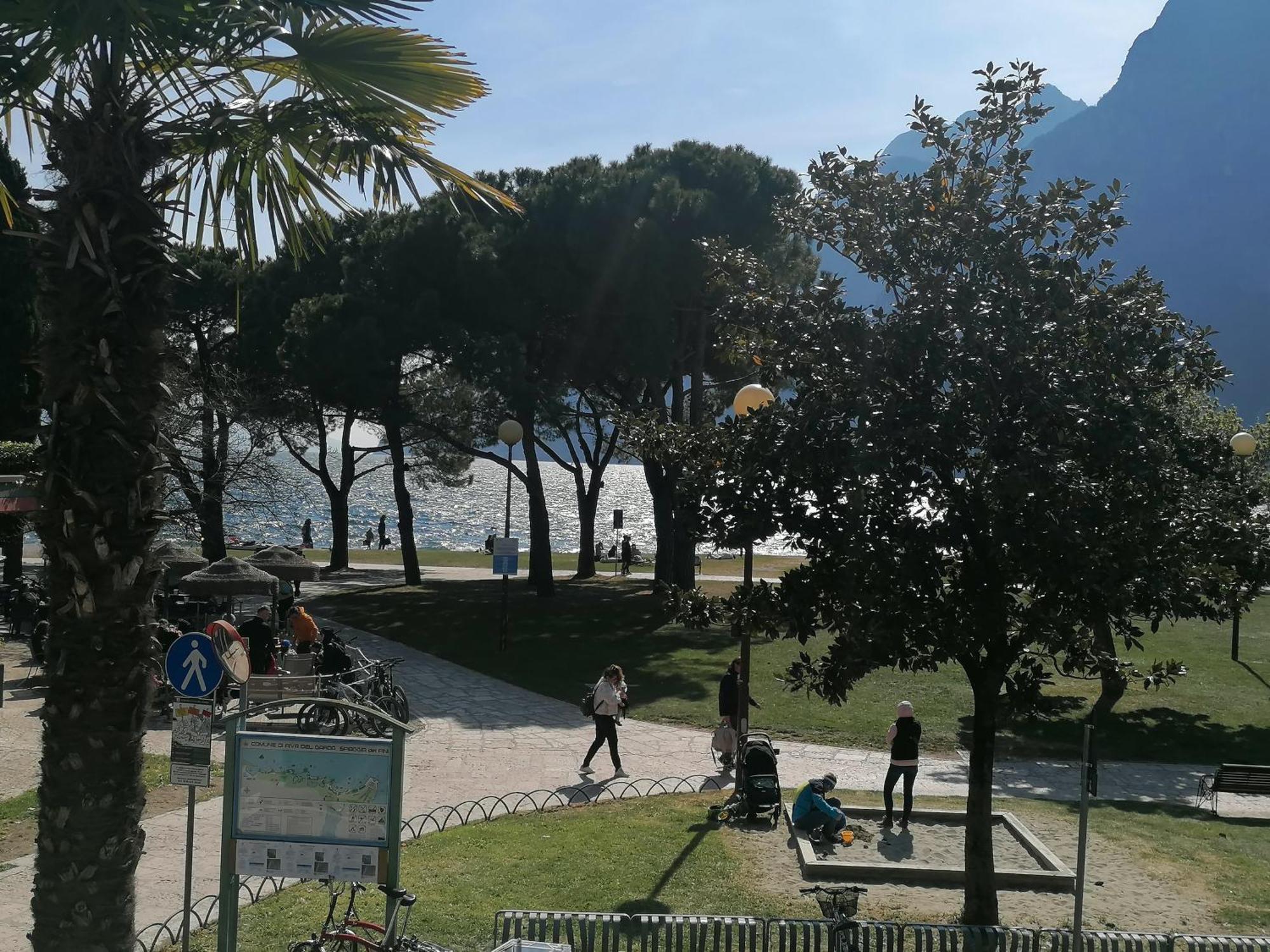 Terrazza Sul Lago Riva del Garda Exteriér fotografie